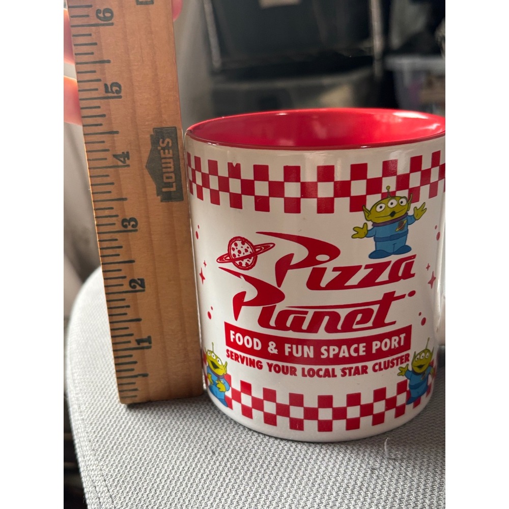 Disney Pixar Toy Story Pizza Planet 20oz Ceramic Mug Silver Buffalo Aliens Red - Picture 3 of 3